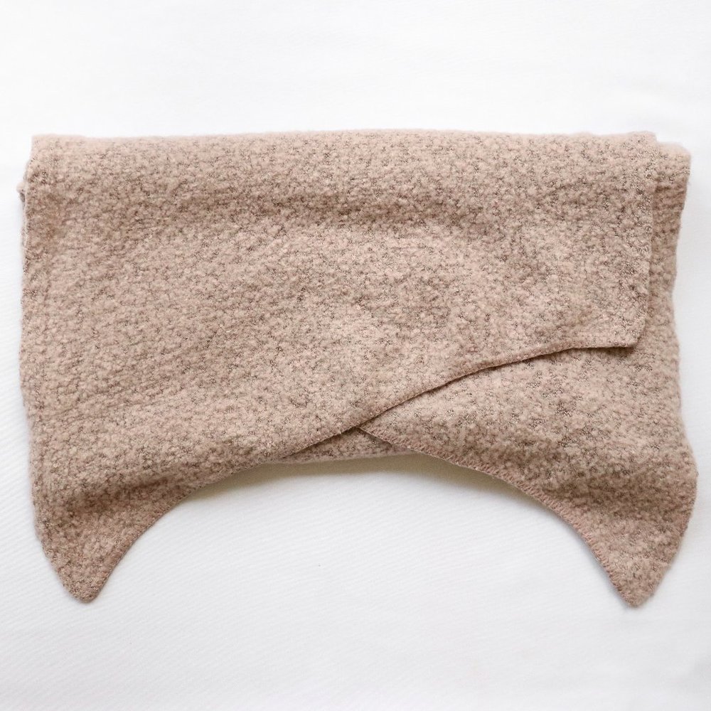Unbranded Blush Fluffy Scarf with Triangular Ends - Excellent Condition - Incred